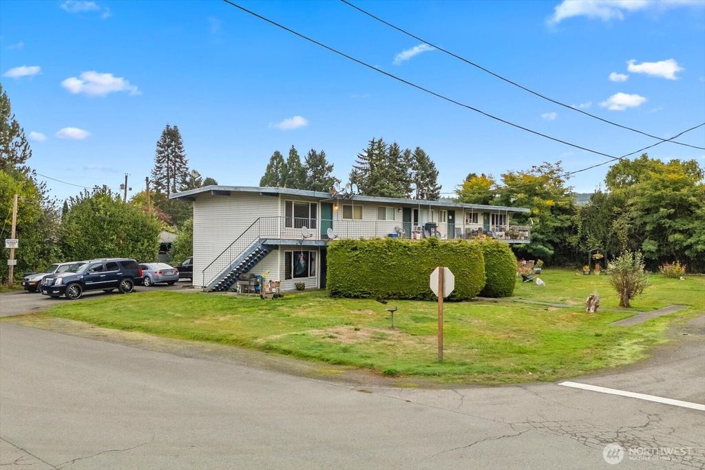 Photo of 31624 W Rutherford Street, Carnation, WA 98014 (MLS # 2446770)