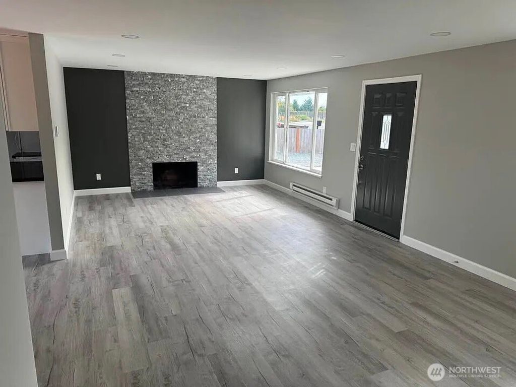 Photo of 14616 Ash Way, Lynnwood, WA 98087 (MLS # 2477945)