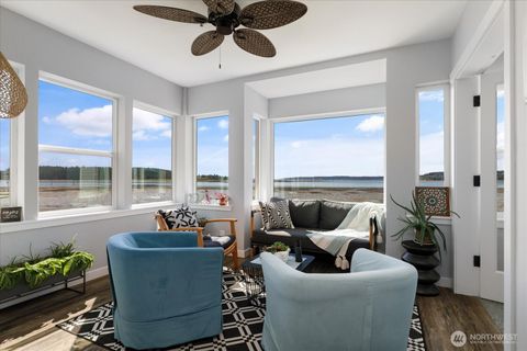 Photo of 651 SE Bayshore Drive #E101, Oak Harbor, WA 98277 (MLS # 2422664)