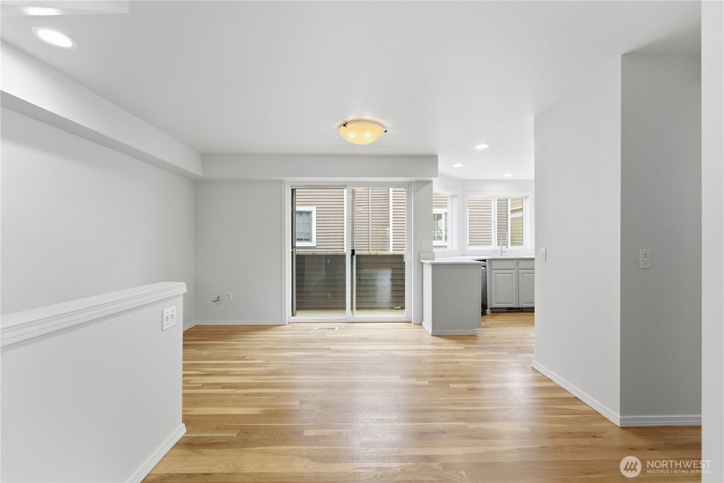 Photo of 11732 Greenwood Avenue N, Seattle, WA 98133 (MLS # 2522987)
