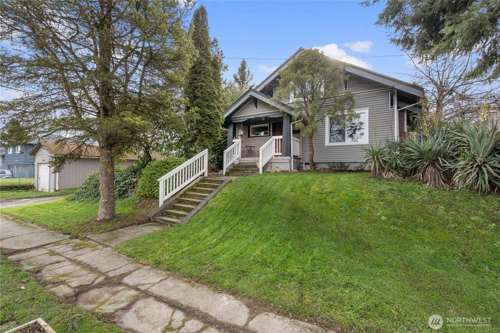 Photo of 1414 S 37th Street, Tacoma, WA 98418 (MLS # 2478248)