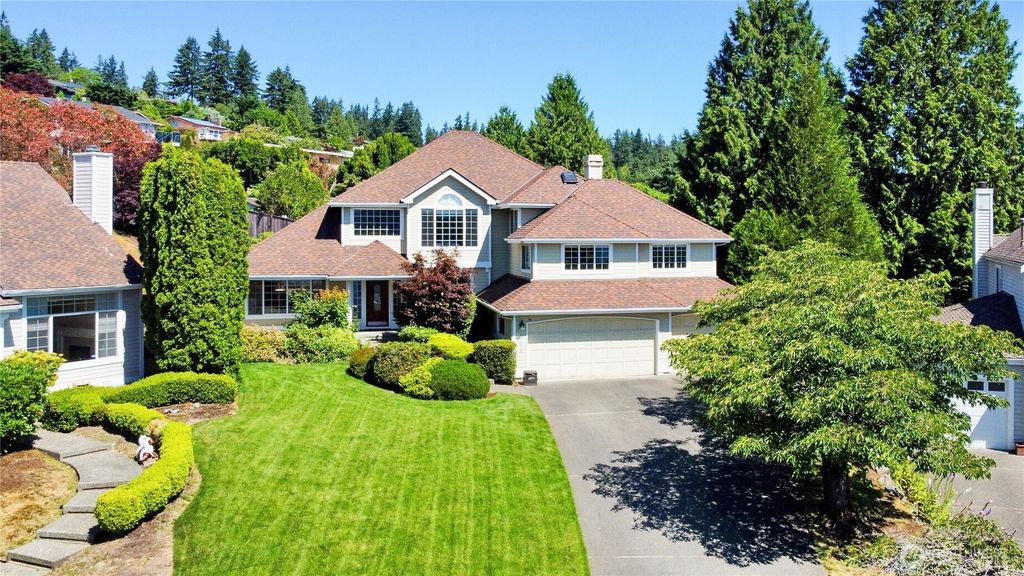 Photo of 17110 SE 29th Place, Bellevue, WA 98008 (MLS # 2341091)