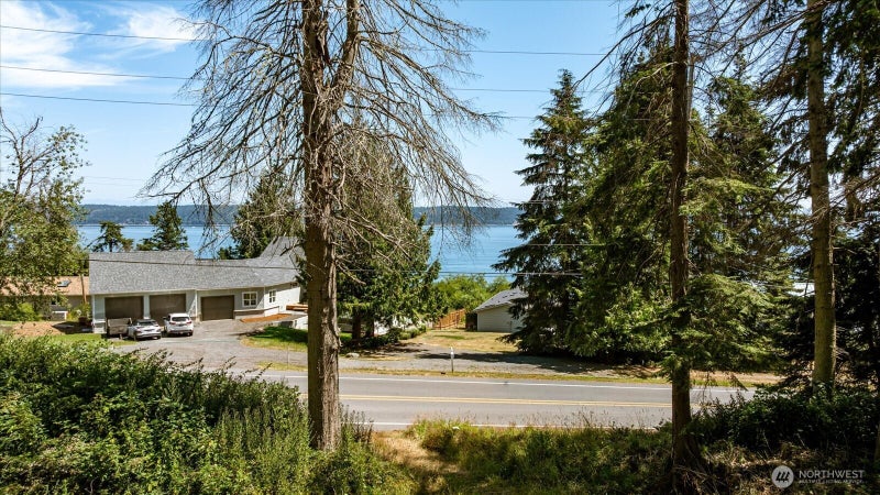 2458 North Bluff Rd