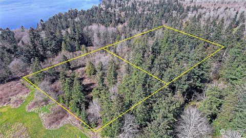 Photo of 1804 Amber View Place, Camano Island, WA 98282 (MLS # 2266022)