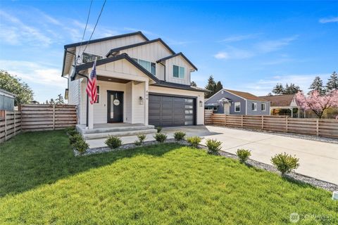 Photo of 604 133rd Street S, Tacoma, WA 98444 (MLS # 2465362)