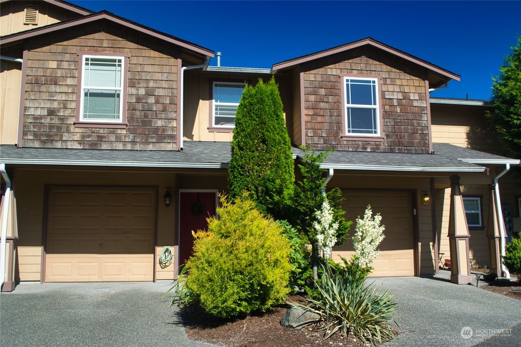 Photo of 111 N Indiana Avenue, Granite Falls, WA 98252 (MLS # 2138845)