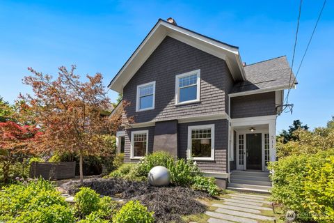 Photo of 511 33rd Avenue, Seattle, WA 98122 (MLS # 2519242)
