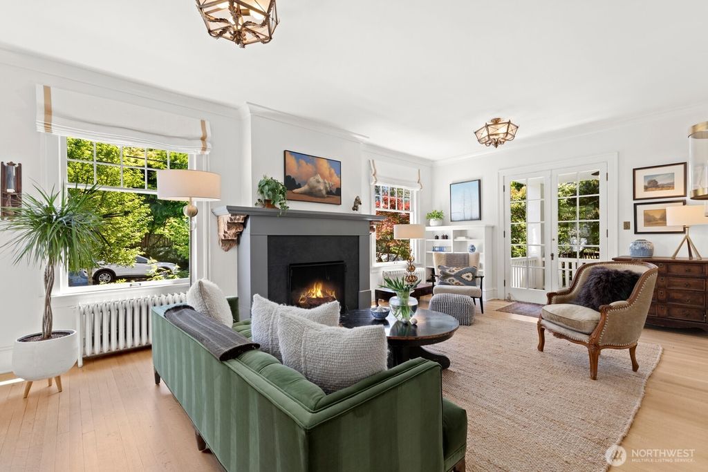 Photo of 511 33rd Avenue, Seattle, WA 98122 (MLS # 2519242)