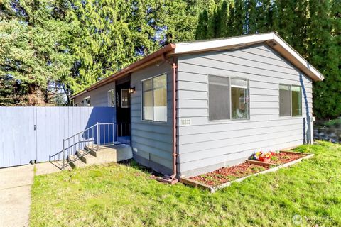 Photo of 12232 SE 207th Street, Kent, WA 98031 (MLS # 2459223)
