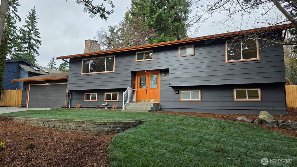 Photo of 12600 SE 27th Street, Bellevue, WA 98005 (MLS # 2484477)