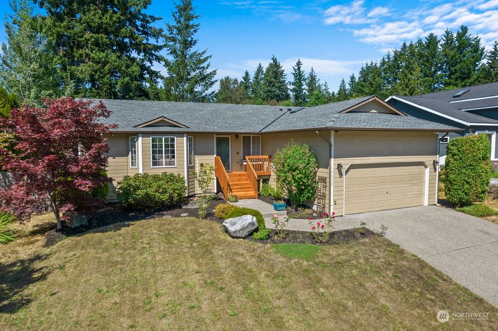 Photo of 14008 SE 188th Way, Renton, WA 98058 (MLS # 2017243)