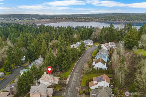 Photo of 17431 NE 28th Street, Redmond, WA 98052 (MLS # 2469114)