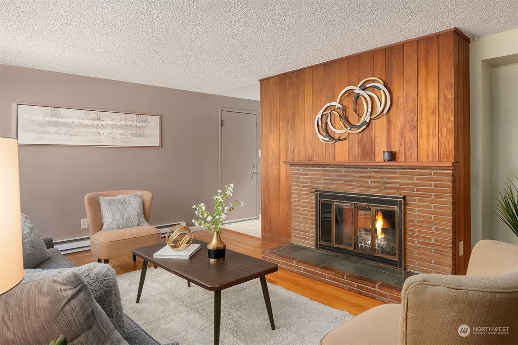 Photo of 11349 Corliss Avenue N, Seattle, WA 98133 (MLS # 2066237)