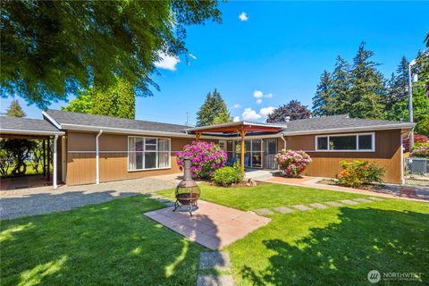 8422 E E Street Tacoma WA 98445