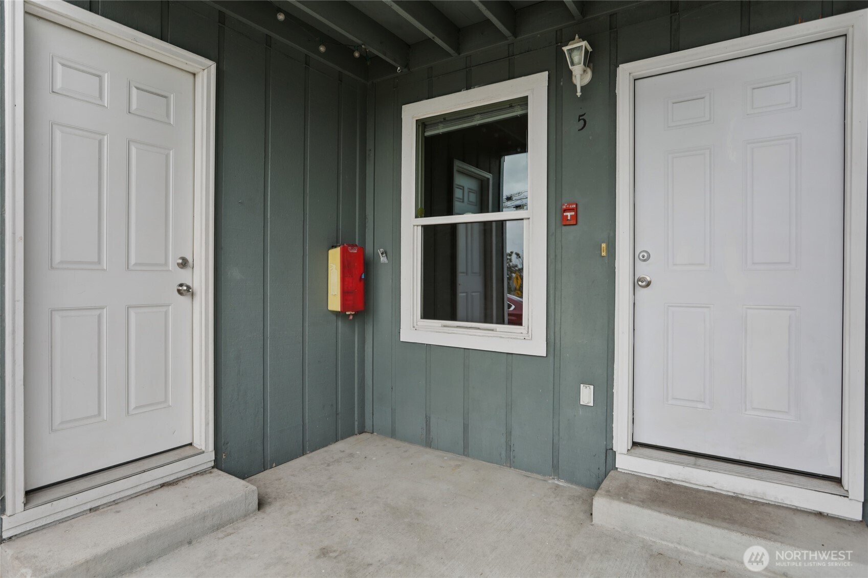 1919 S I Street 5