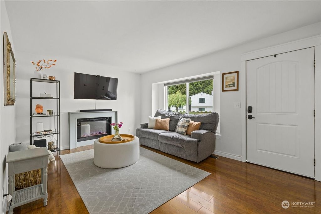Photo of 12917 58th Avenue SE, Snohomish, WA 98296 (MLS # 2303306)