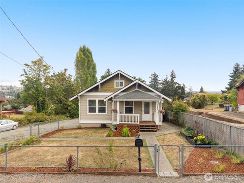 Photo of 1532 Naval Avenue, Bremerton, WA 98312 (MLS # 2583175)