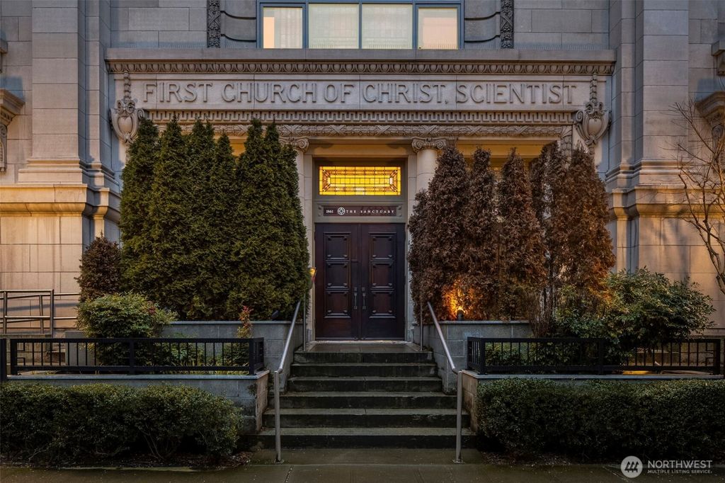 Photo of 1849 16th Avenue, Seattle, WA 98112 (MLS # 2485199)