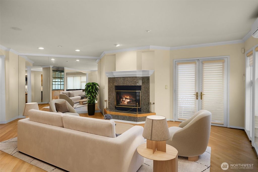 Photo of 836 2nd Avenue #201, Kirkland, WA 98033 (MLS # 2481955)