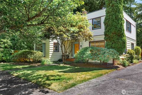 Photo of 311 19th Avenue SE, Olympia, WA 98501 (MLS # 2412653)