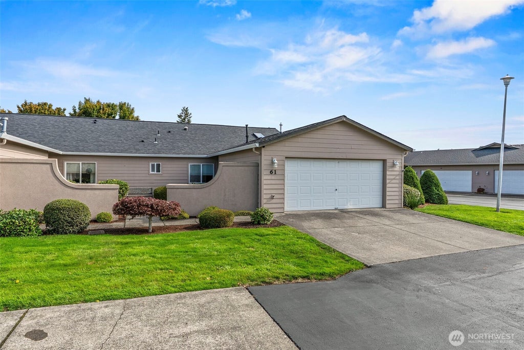 Photo of 3905 Pennsylvania Street #61, Longview, WA 98632 (MLS # 2591199)