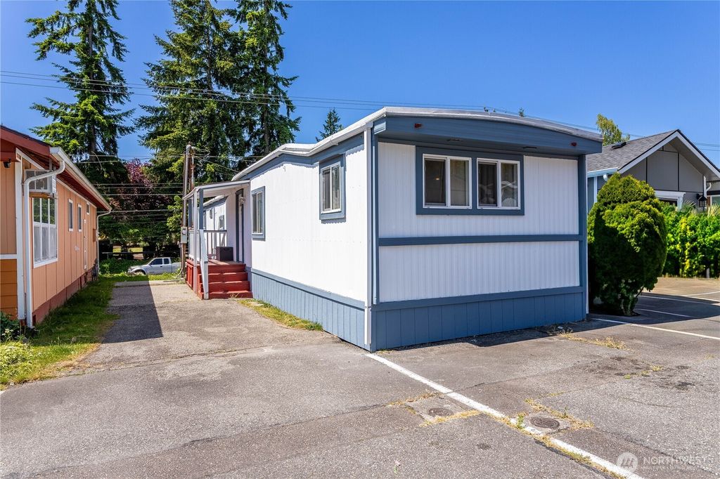 Photo of 5920 200th Street SW #37, Lynnwood, WA 98038 (MLS # 2402488)