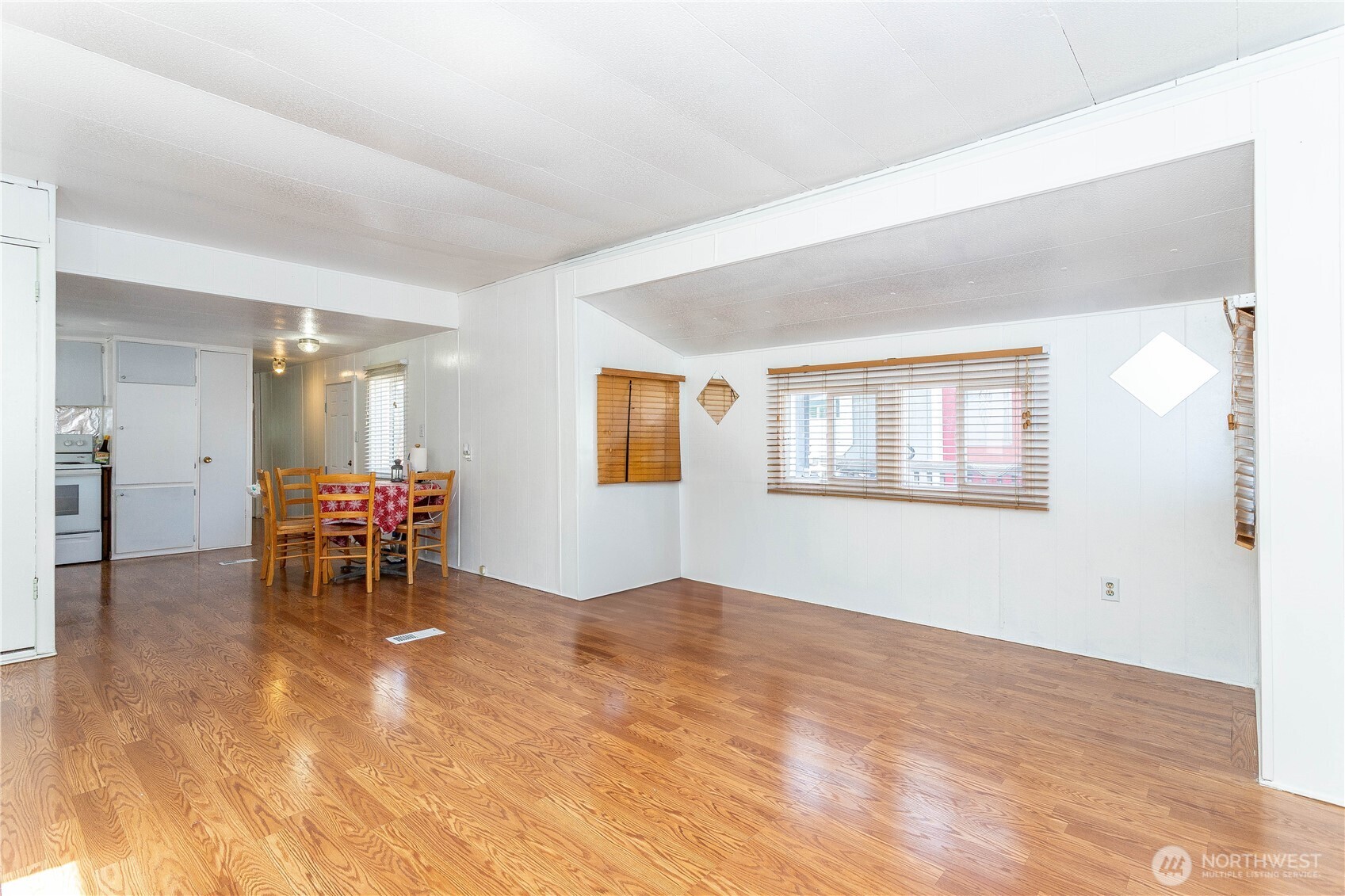 5920 200th Street SW 37