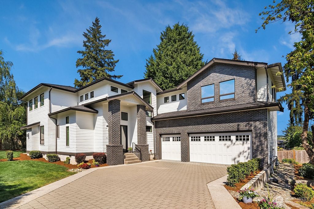 Photo of 3250 112th Avenue SE, Bellevue, WA 98004 (MLS # 2192639)