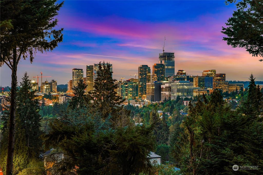 Photo of 404 Detwiller Lane, Bellevue, WA 98004 (MLS # 1995212)