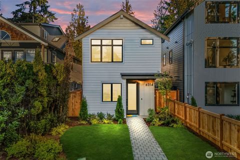 Photo of 8314 28th Avenue NE, Seattle, WA 98115 (MLS # 2436760)