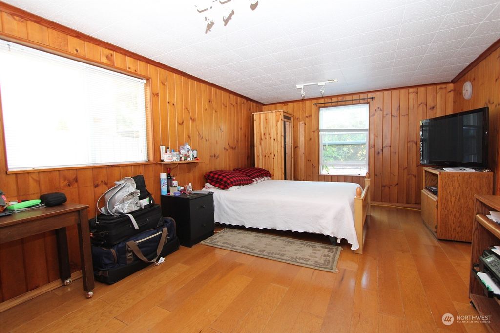 Photo of 9252 9th Avenue NW, Seattle, WA 98117 (MLS # 2041986)