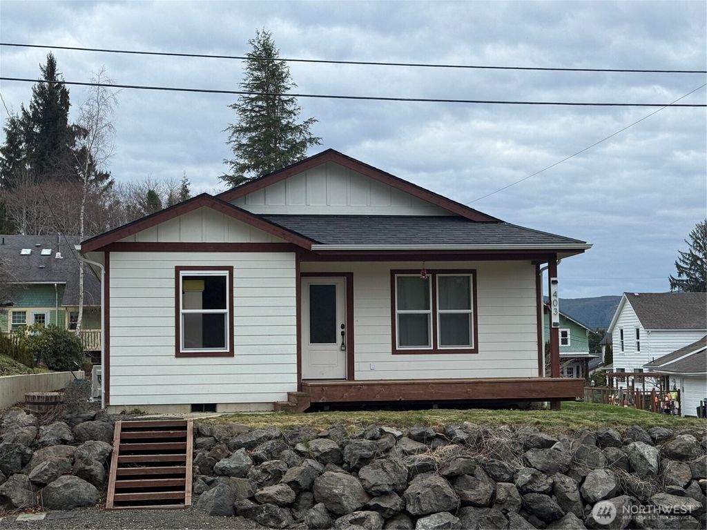 Photo of 403 A Street, South Bend, WA 98586 (MLS # 2473134)