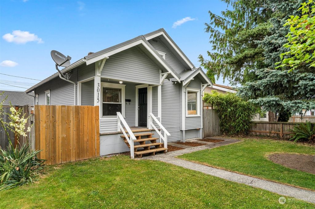 Photo of 3015 21st Street, Everett, WA 98201 (MLS # 2265844)