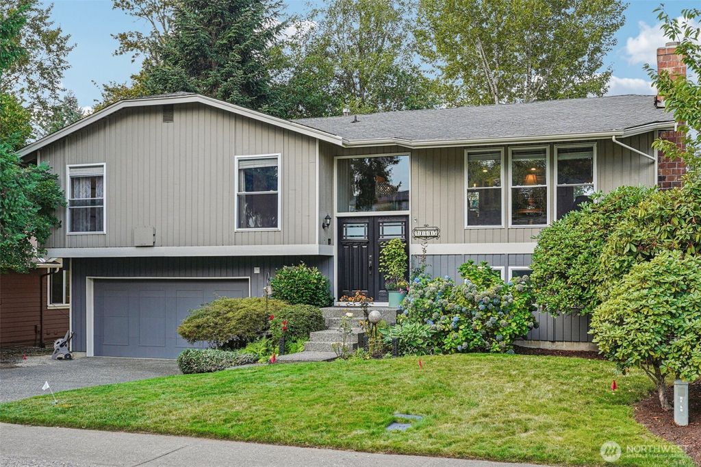 Photo of 21815 121st Place SE, Kent, WA 98031 (MLS # 2423587)