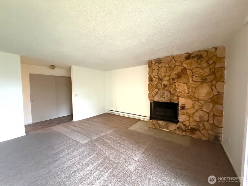 555 Sunset Avenue NE