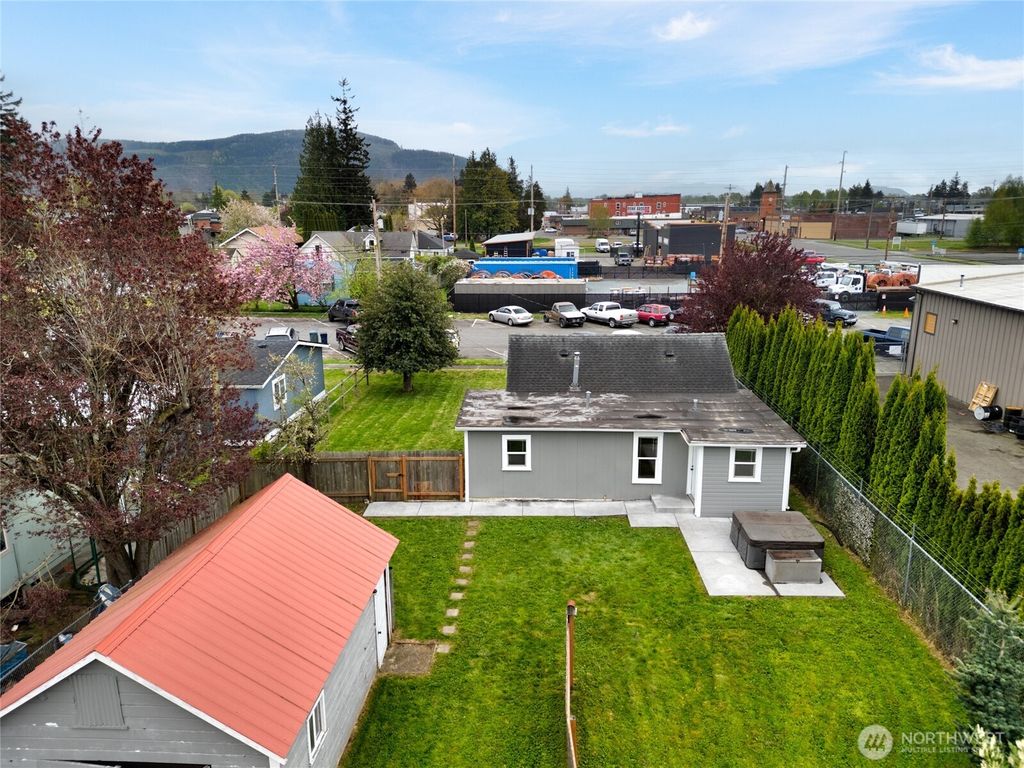 Photo of 210 Gibson Street, Sedro Woolley, WA 98273 (MLS # 2505754)