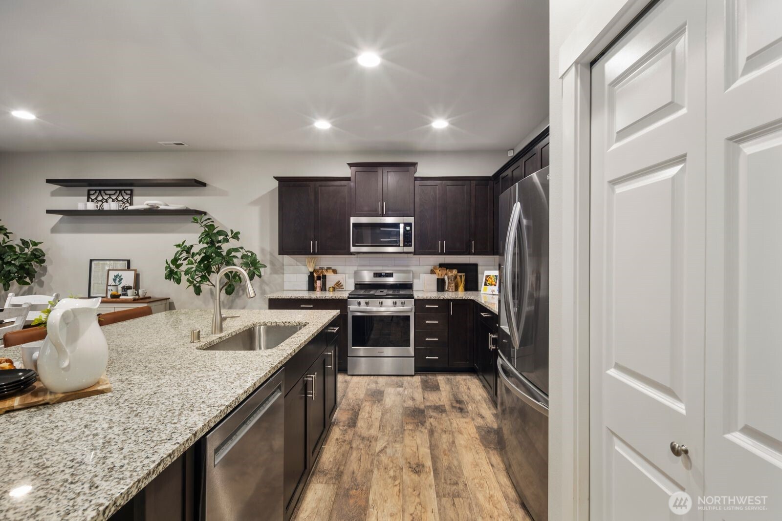 10503 35th Street NE