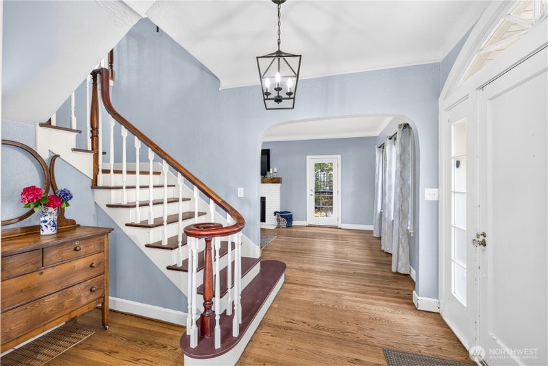 912 Cherry Lane