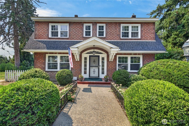 912 Cherry Lane