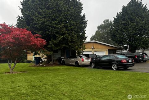 15817 Manor Way Lynnwood WA 98087