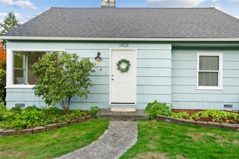 Photo of 1458 SW 152nd Street, Burien, WA 98166 (MLS # 2595584)