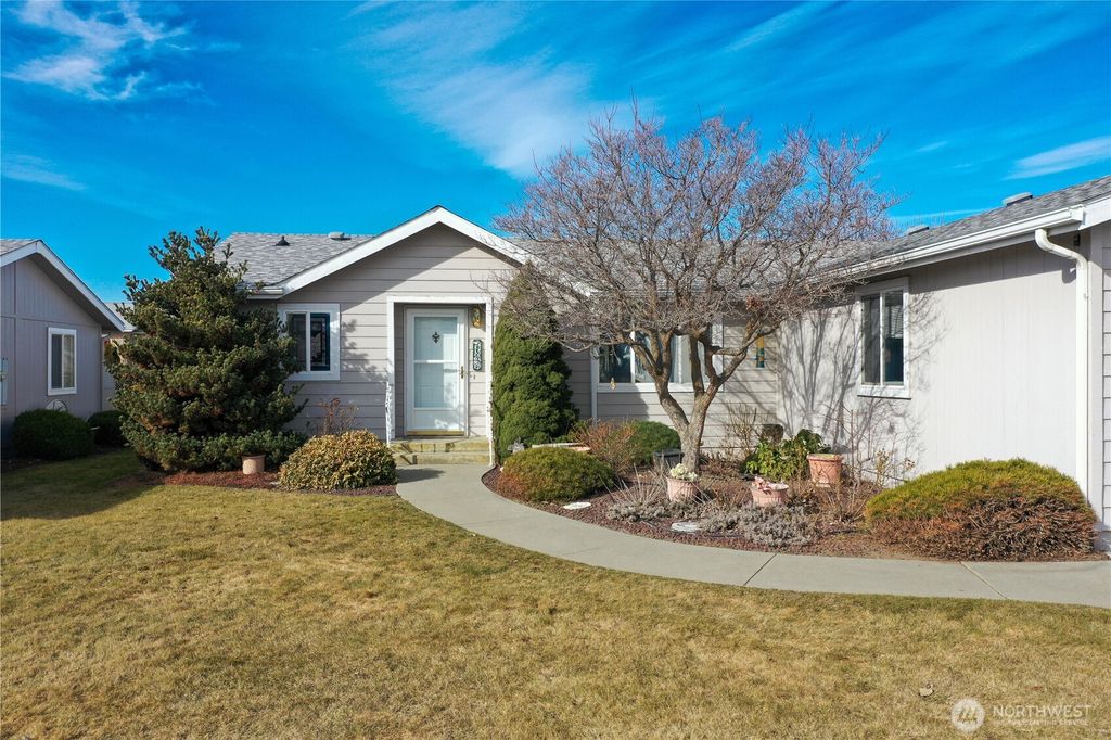 Photo of 715 Quince Street #2225, Omak, WA 98841 (MLS # 2486099)