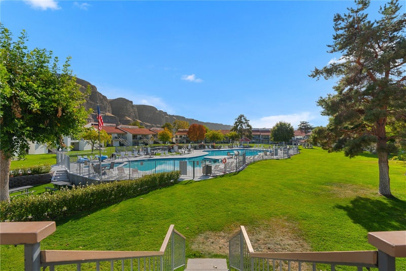 8903 Crescent Bar Road 182