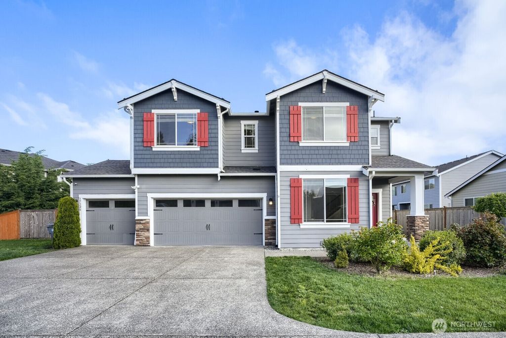 Photo of 17326 129th Avenue E, Puyallup, WA 98374 (MLS # 2516406)