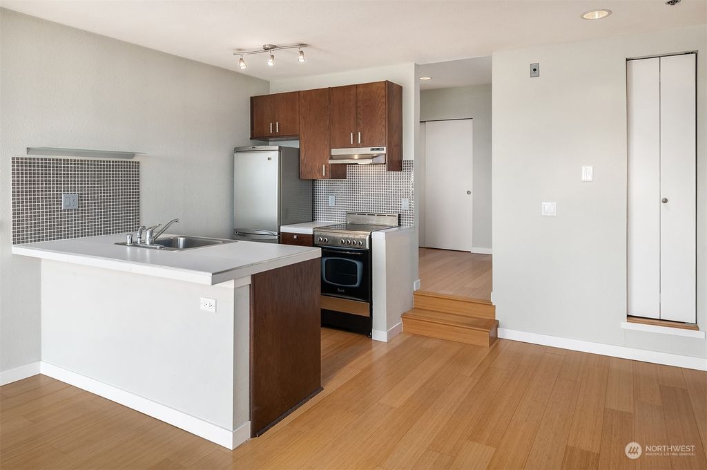 Photo of 6547 42nd Avenue SW #301, Seattle, WA 98136 (MLS # 2044566)
