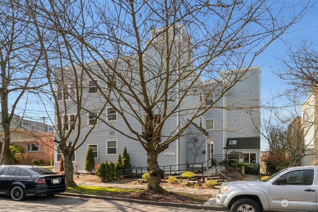 Photo of 6547 42nd Avenue SW #301, Seattle, WA 98136 (MLS # 2044566)