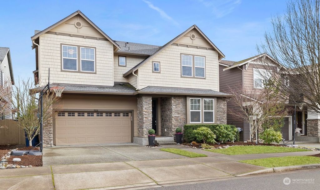 Photo of 9028 Satterlee Avenue SE, Snoqualmie, WA 98065 (MLS # 2318539)