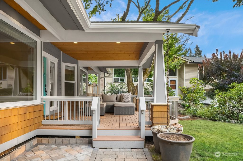 Photo of 13854 71st Place NE, Kirkland, WA 98034 (MLS # 2157755)