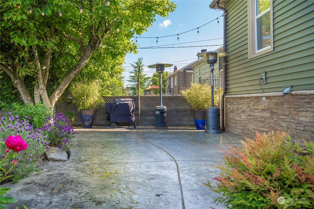 listing image 9366347292434197041