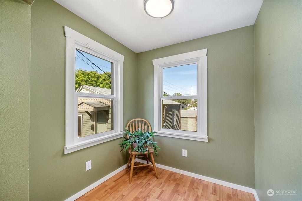 listing image 9362612837680037971